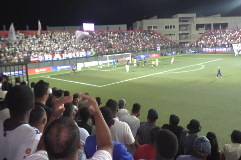 Prefeitura entrou em campo com a campanha Feminicídio Zero, durante o Campeonato Baiano 2026