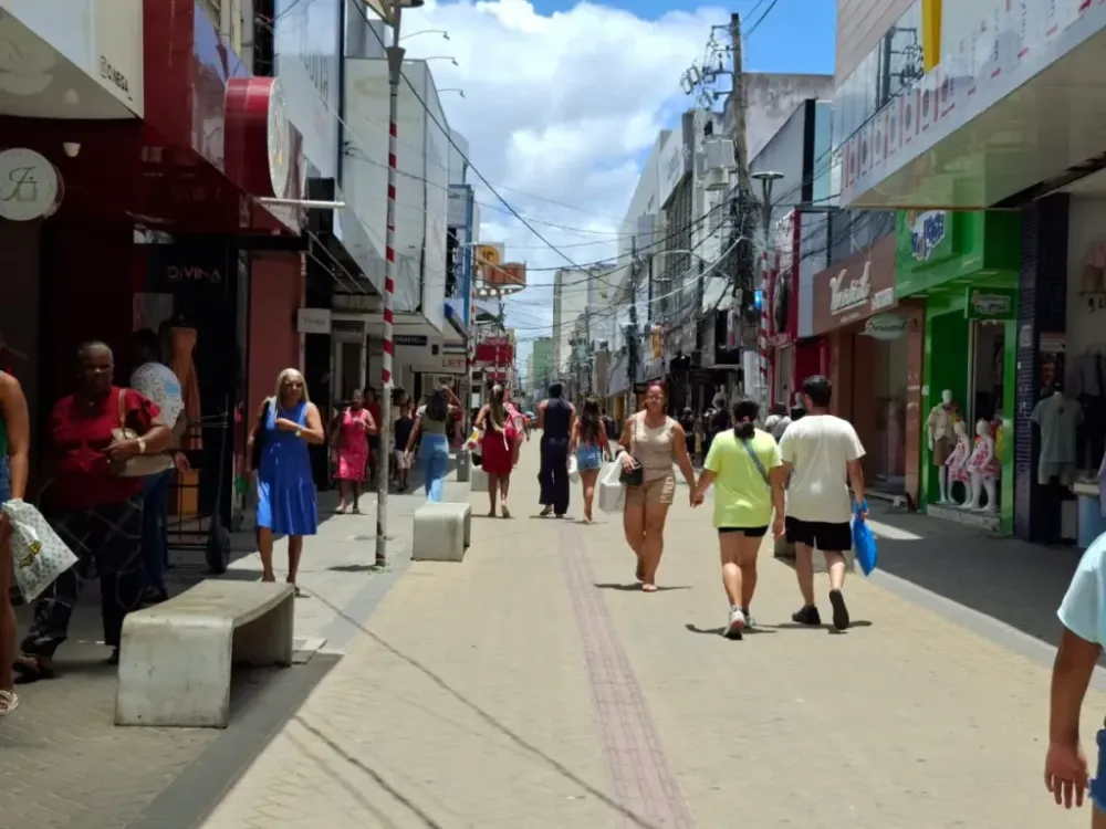 Feira de Santana retoma atividades após o Carnaval nesta Quarta-Feira de Cinzas