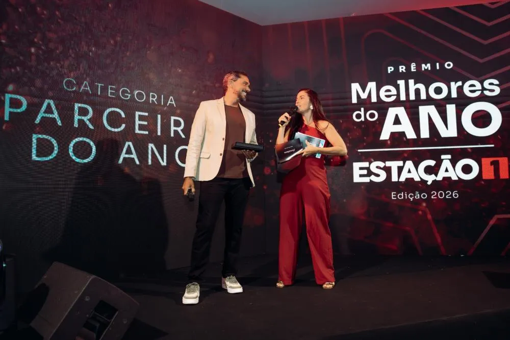 Estação 1 realiza evento inédito com lançamento, premiação Melhores do Ano e anúncio do Feirão 