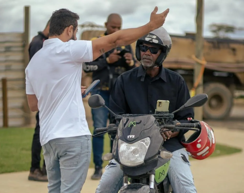 Ação inédita aproxima motoristas de aplicativo do sonho da casa própria em Feira de Santana