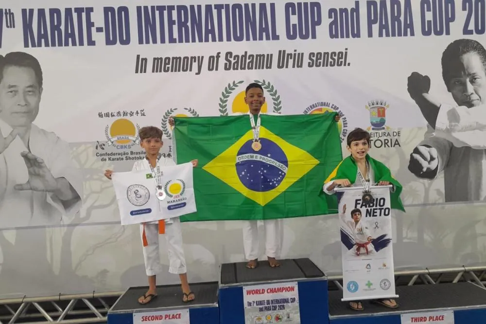 Menino autista de Feira de Santana é campeão mundial de karatê