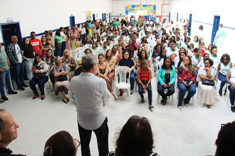 Colbert Filho inaugura uma nova escola em Jaguara que homenageia o seu pai