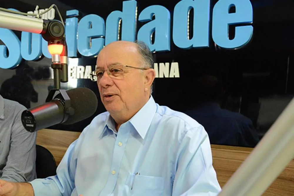 Prefeito José Ronaldo esclarece sobre atrasos de pagamentos deixados pela gestão anterior