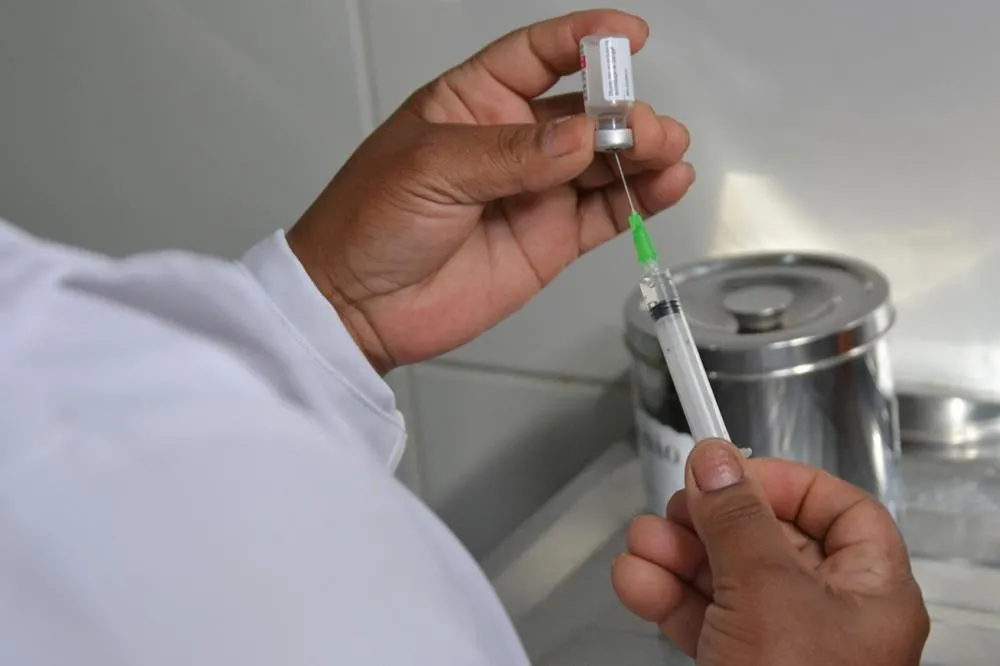 Saiba como emitir o Certificado Internacional de Vacinação sem sair de casa