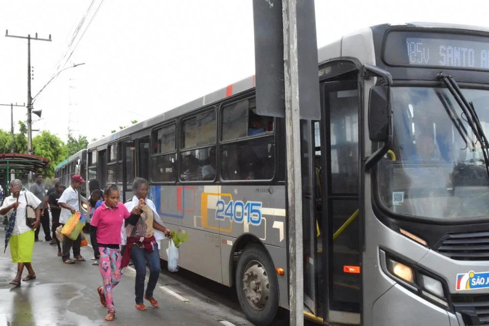 Frota de ônibus ampliada para garantir acesso aos distritos nos festejos juninos
