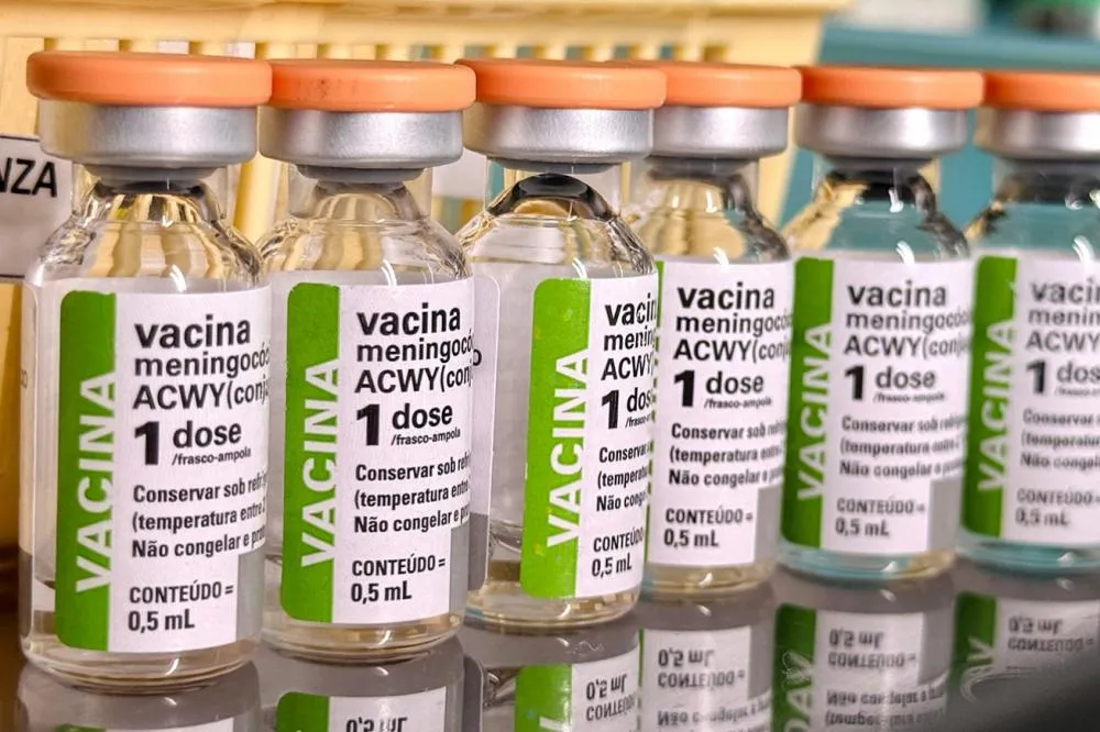 Rede de Saúde municipal oferece mais de 23 tipos de vacinas para crianças e adolescentes