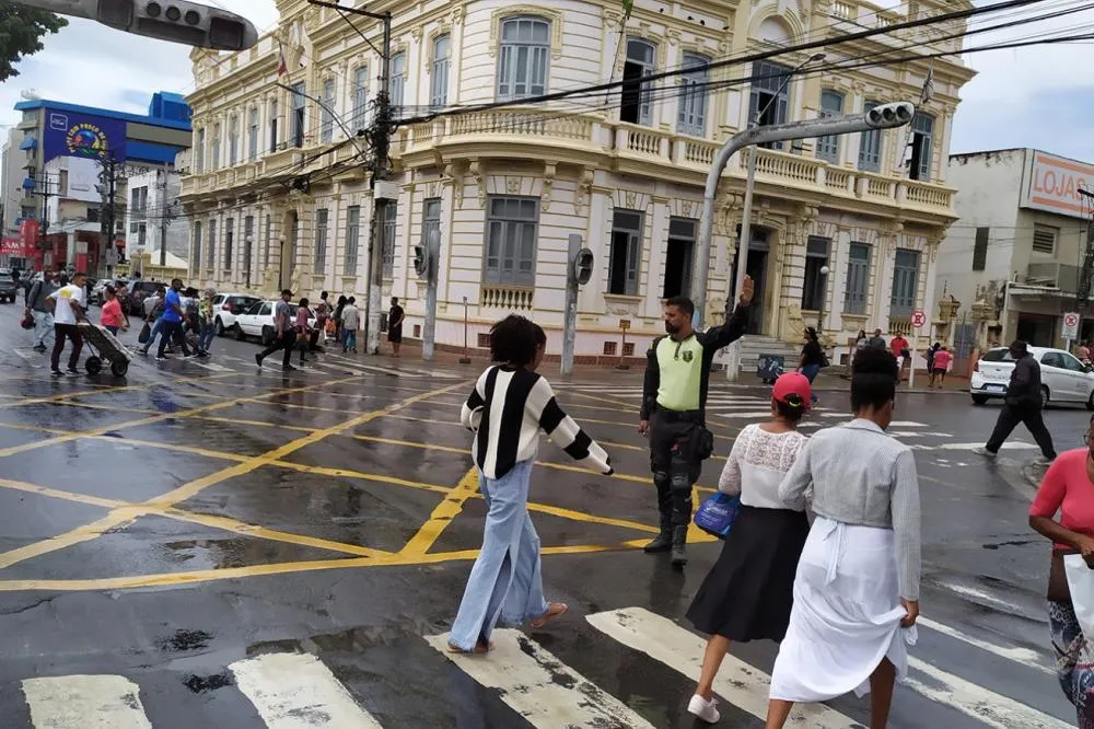 SMT iniciará pintura de faixas de pedestres após período chuvoso